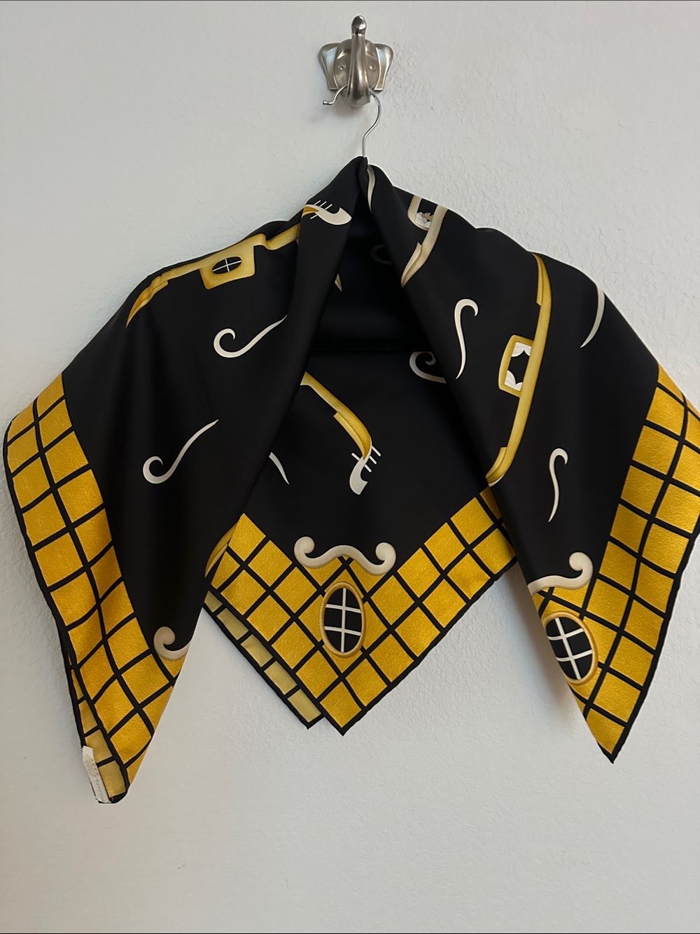Beautiful BVLGARI silk gondola scarf